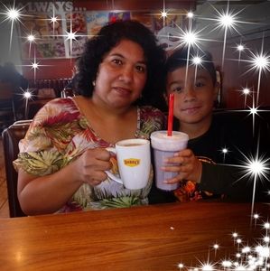 Meet your Posher, Claudia